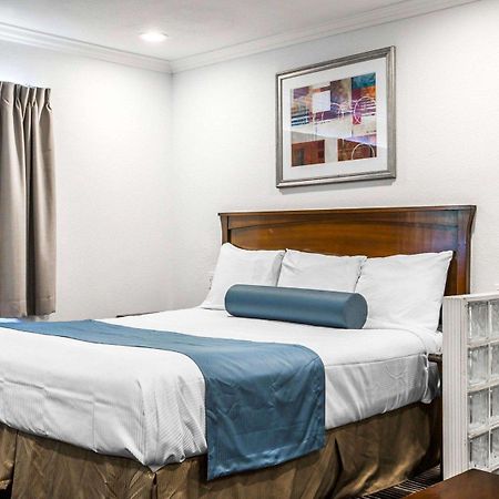 Hotel Dreamscape Pacific Coast Highway Лос-Анджелес Экстерьер фото